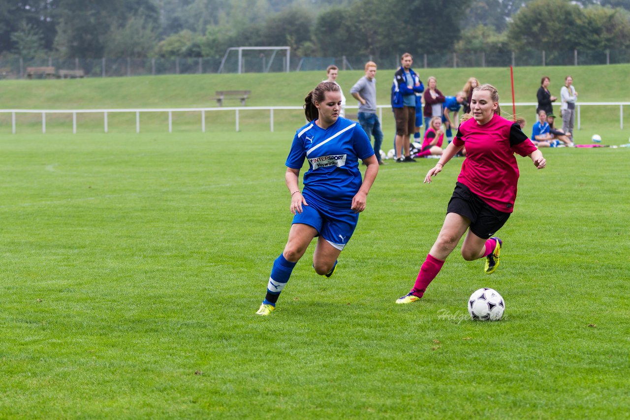 Bild 230 - B-Juniorinnen FSG BraWie 08 - JSG Sandesneben : Ergebnis: 2:0